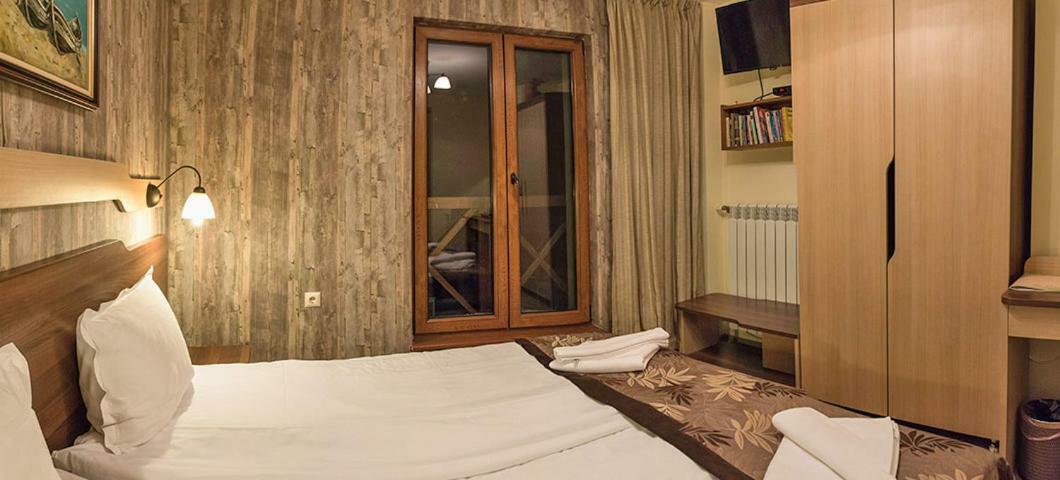 Family Hotel Balkanci Usana Exterior foto